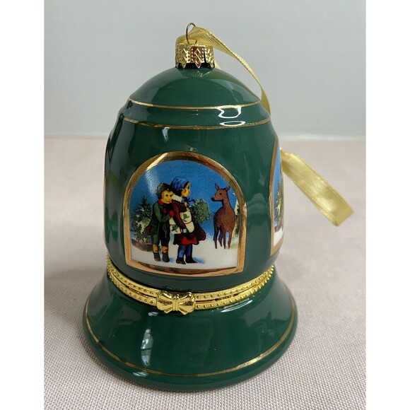 Mr. Christmas Bell Ornament Music Box  Plays Silent Night Green & Gold. - Picture 1 of 8